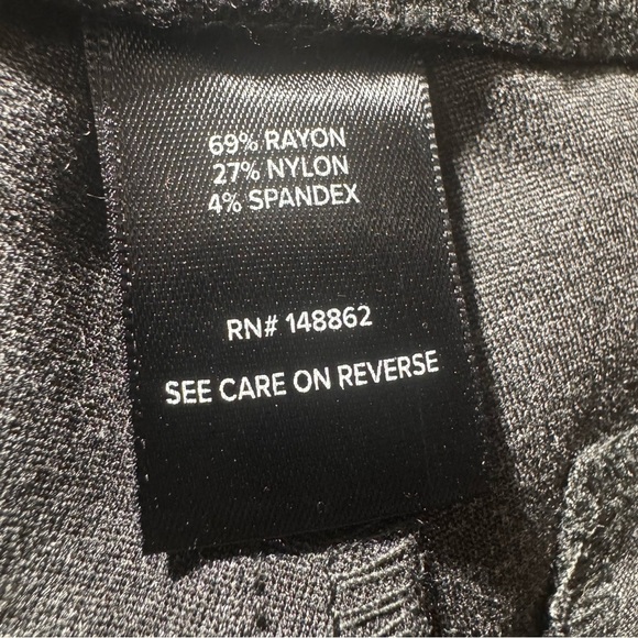 Torrid Pull-On Relaxed Taper Studio Luxe Ponte High-Rise Pants Size 1x NWT - Picture 10 of 10